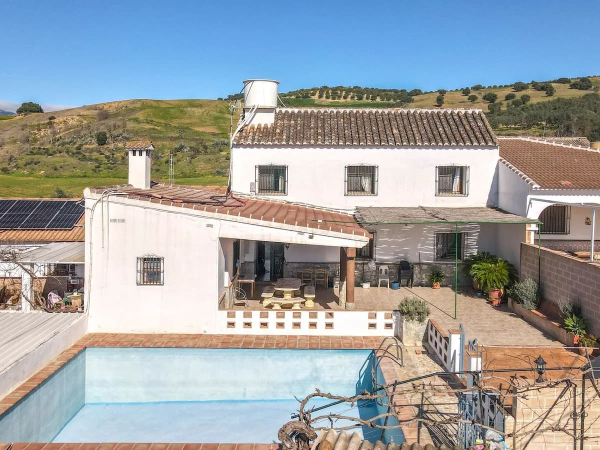 3 Bedroom Semi-Detached House for Sale in Coín, Málaga - Image 7