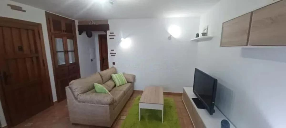 4 Bedroom Townhouse for Sale in Monda, Málaga - Image 4