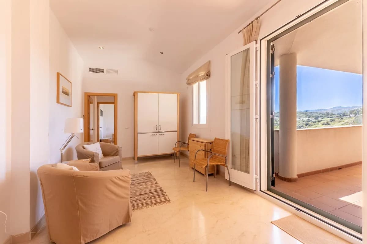 4 Bedroom Detached Villa for Sale in Mijas Golf, Málaga - Image 6