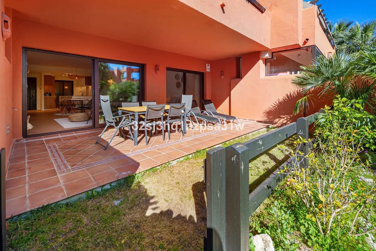 2 Bedroom Ground Floor Apartment for Sale in Estepona, Málaga - Image 7