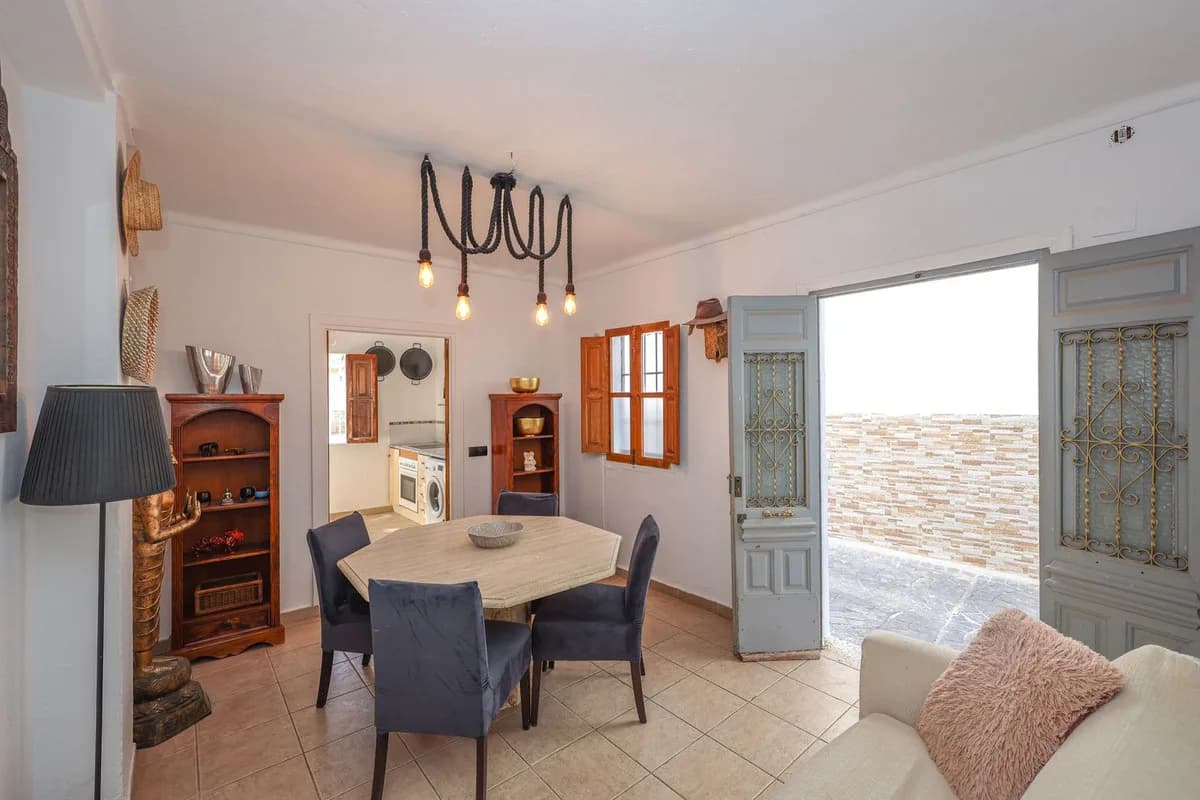 3 Bedroom Townhouse for Sale in Guaro, Málaga - Image 5