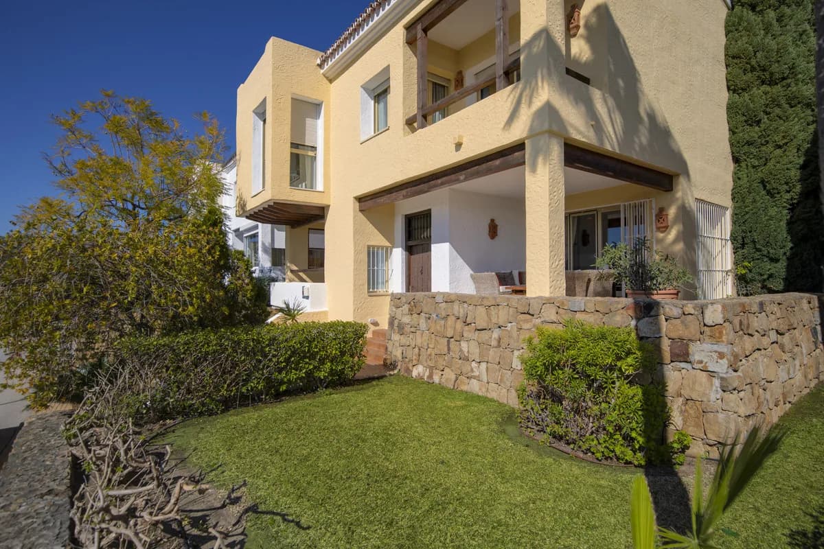 3 Bedroom Detached Villa for Sale in Benahavís, Málaga