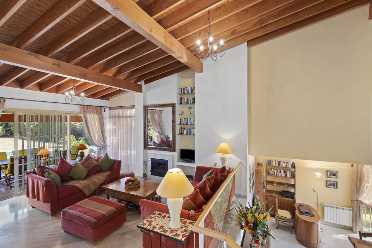 3 Bedroom Detached Villa for Sale in Benahavís, Málaga - Image 2