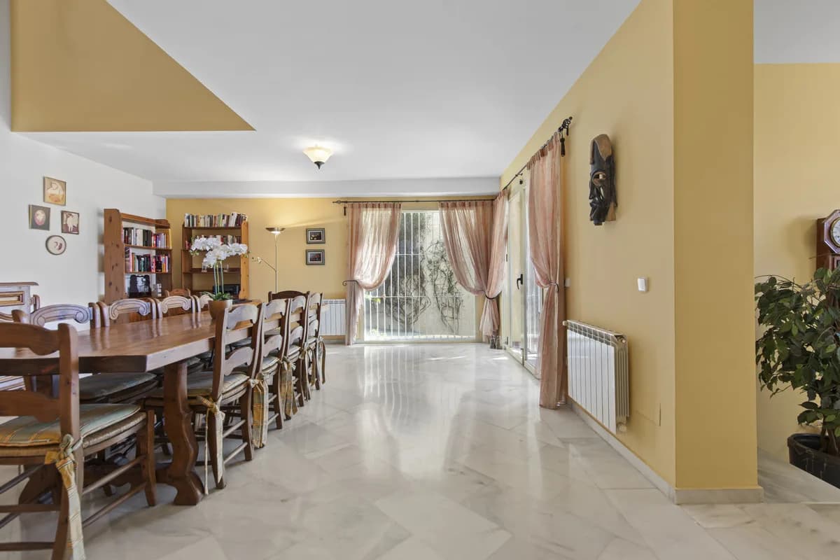 3 Bedroom Detached Villa for Sale in Benahavís, Málaga - Image 9