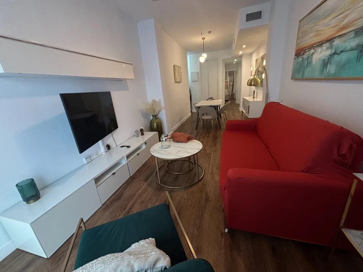 1 Bedroom Middle Floor Apartment for Sale in Centro Histórico, Málaga - Image 8