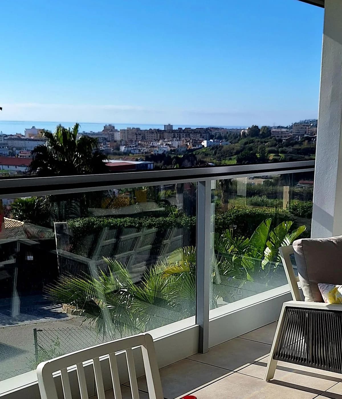 3 Bedroom Ground Floor Apartment for Sale in Casares Playa, Málaga