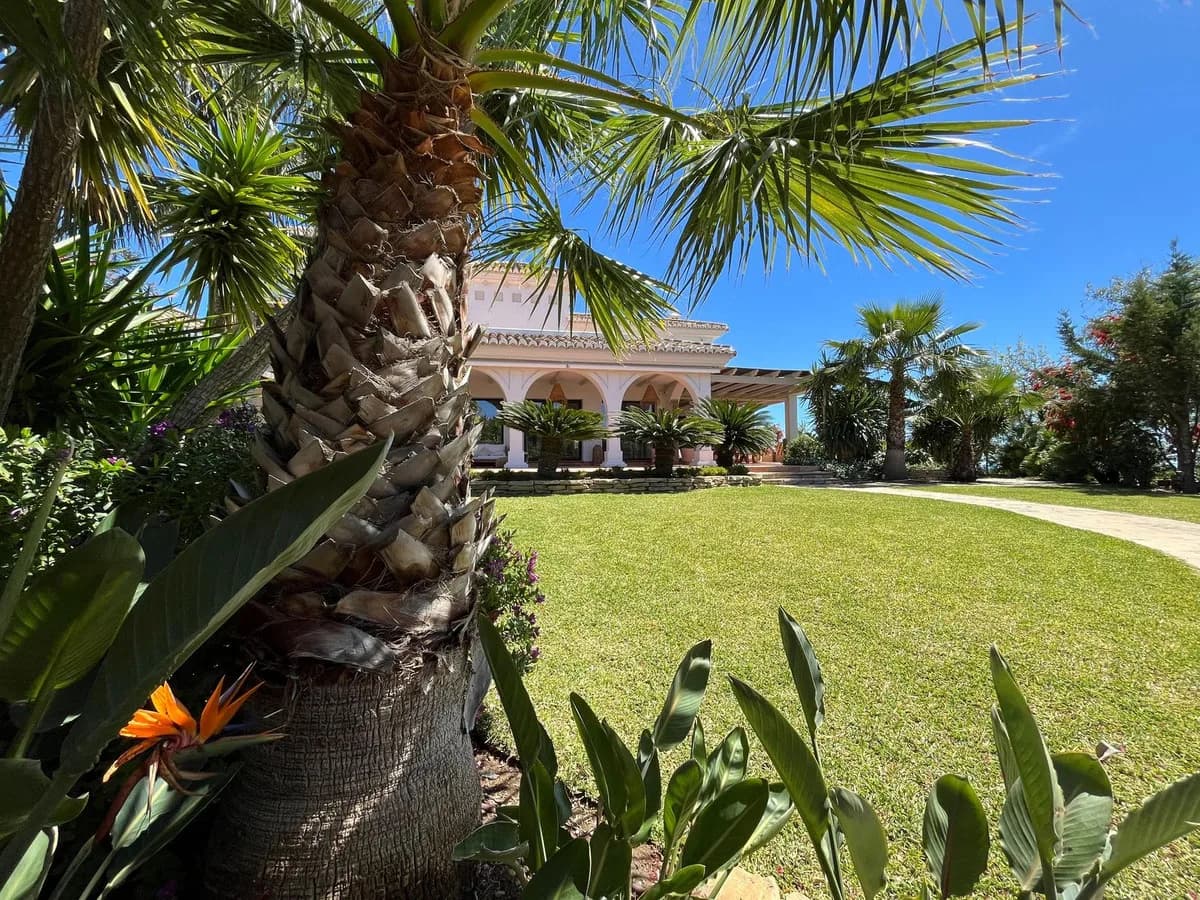 4 Bedroom Detached Villa for Sale in Mijas, Málaga - Image 4