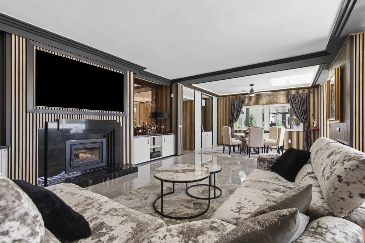 5 Bedroom Detached Villa for Sale in Estepona, Málaga - Image 4