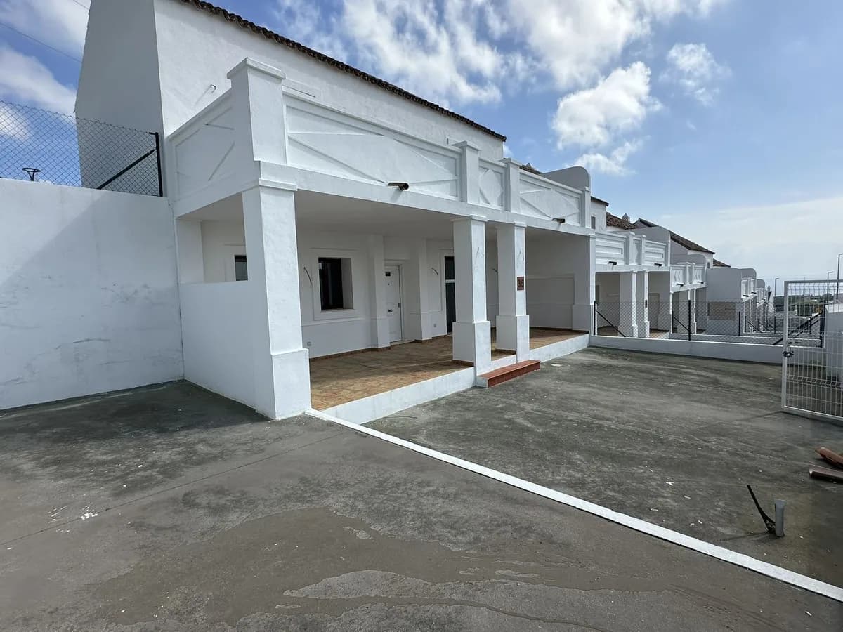 2 Bedroom Townhouse for Sale in Doña Julia, Málaga - Image 4