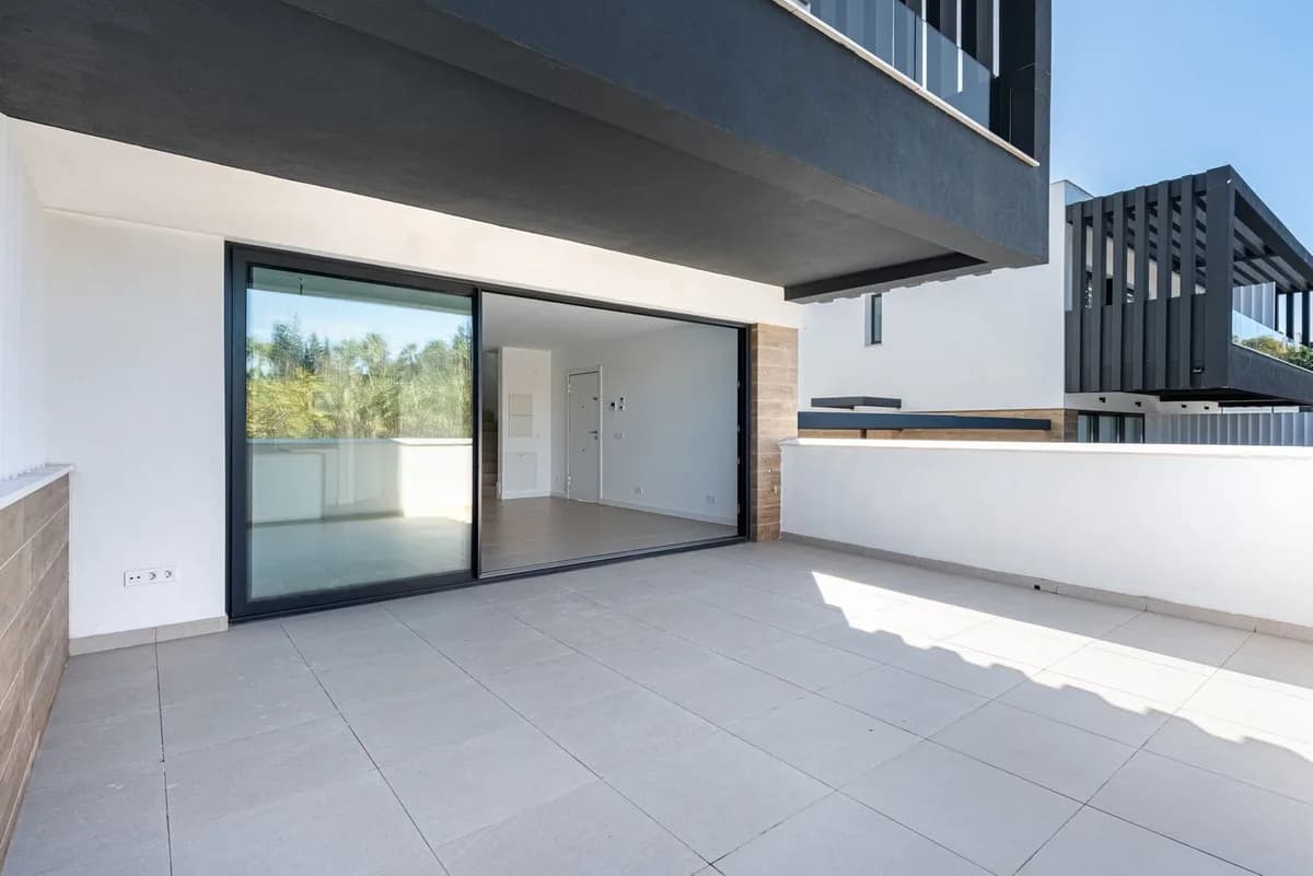 3 Bedroom Semi-Detached House for Sale in Atalaya, Málaga - Image 3