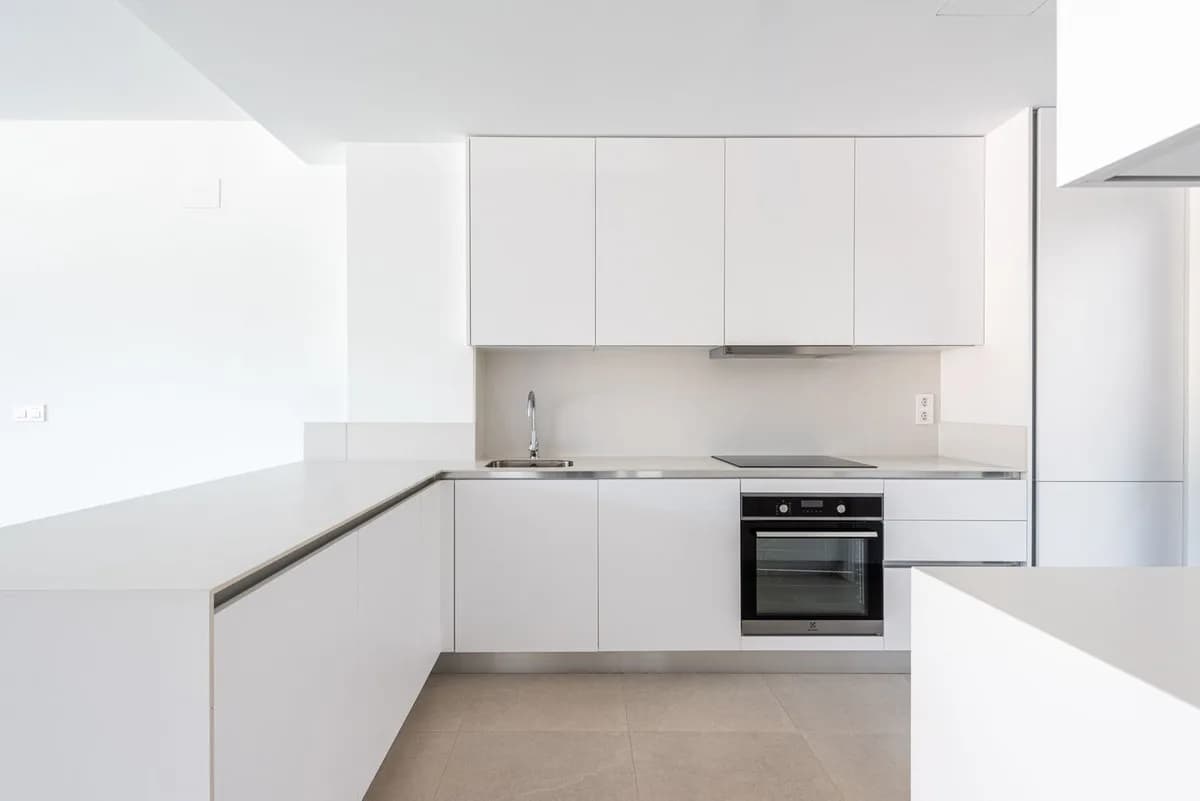 3 Bedroom Semi-Detached House for Sale in Atalaya, Málaga - Image 8