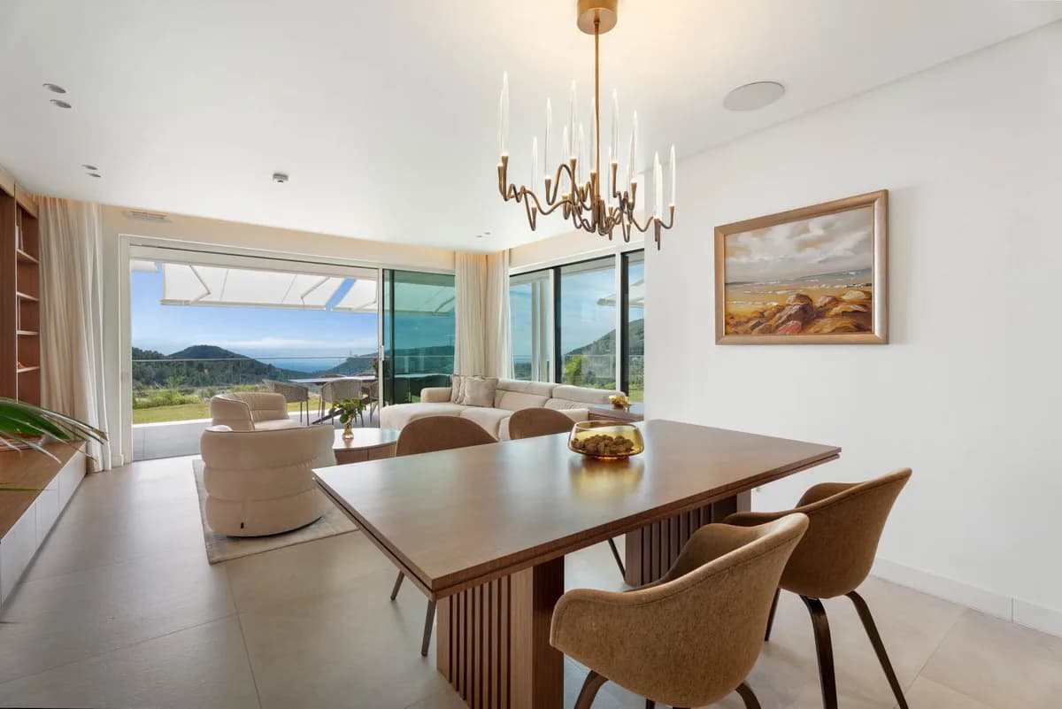 3 Bedroom Ground Floor Apartment for Sale in Ojén, Málaga - Image 8