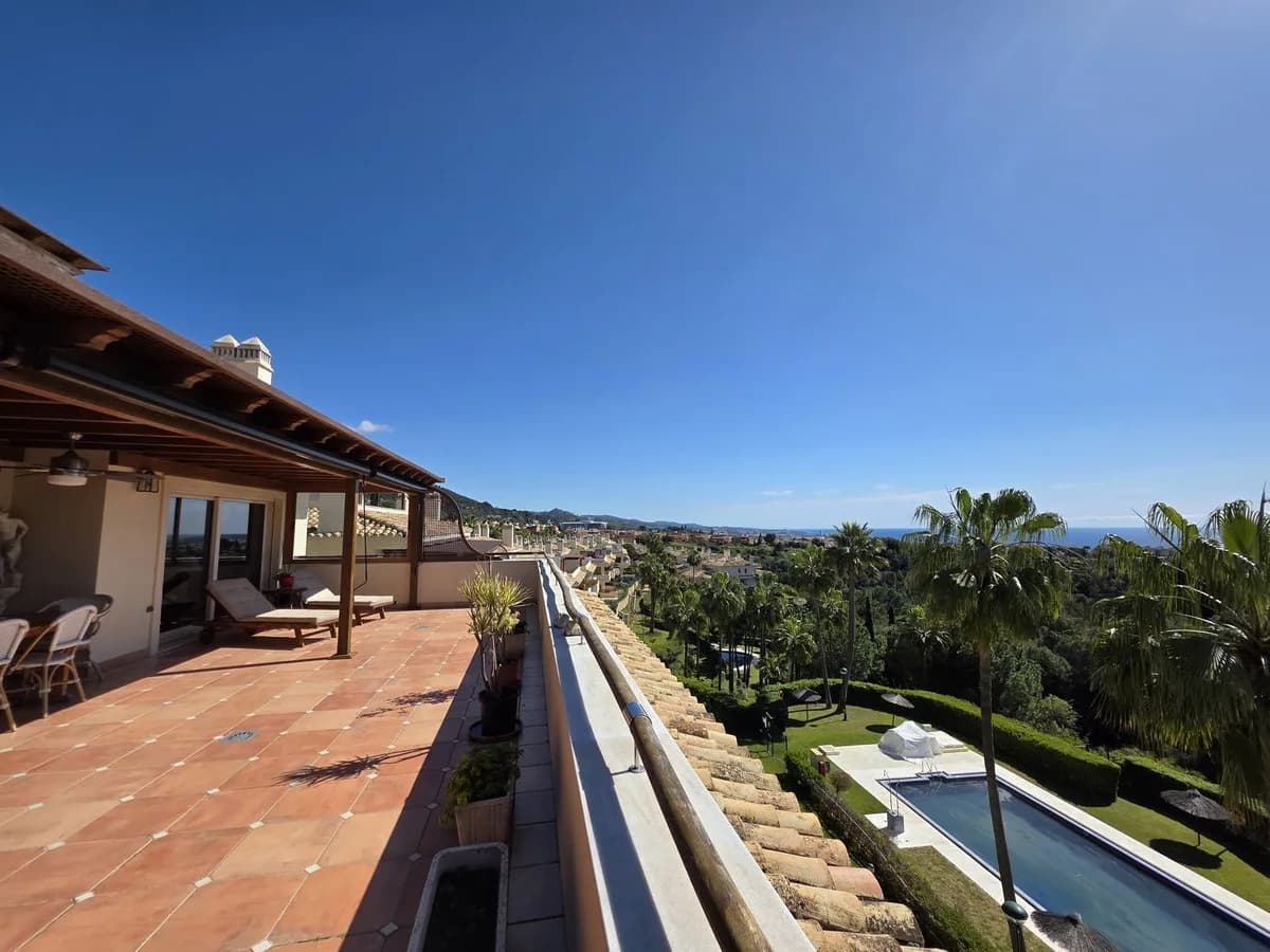 4 Bedroom Penthouse Duplex for Sale in Sierra Blanca, Málaga
