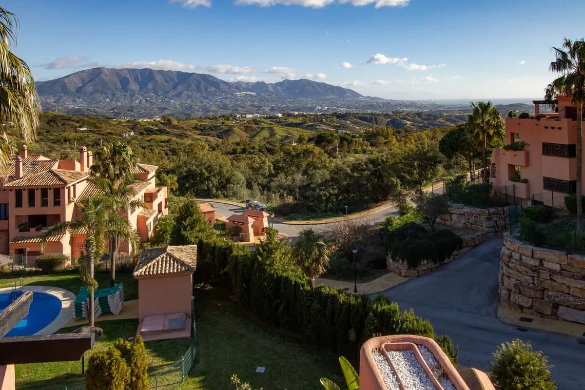 3 Bedroom Penthouse for Sale in La Mairena, Málaga - Image 9