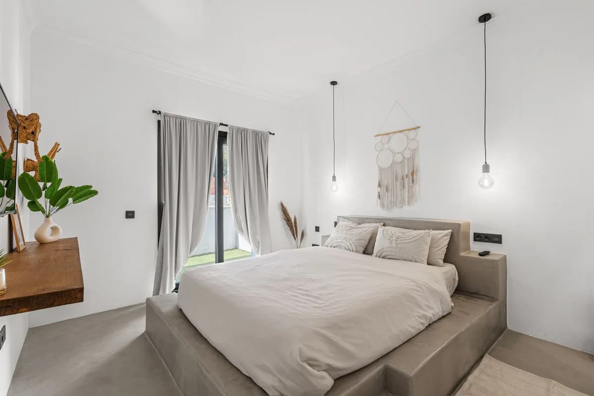 5 Bedroom Detached Villa for Sale in Estepona, Málaga - Image 6