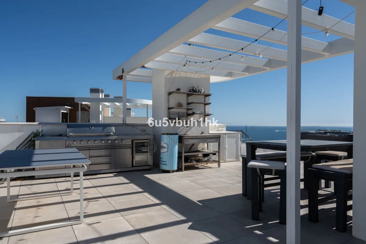 3 Bedroom Penthouse Duplex for Sale in Fuengirola, Málaga - Image 3