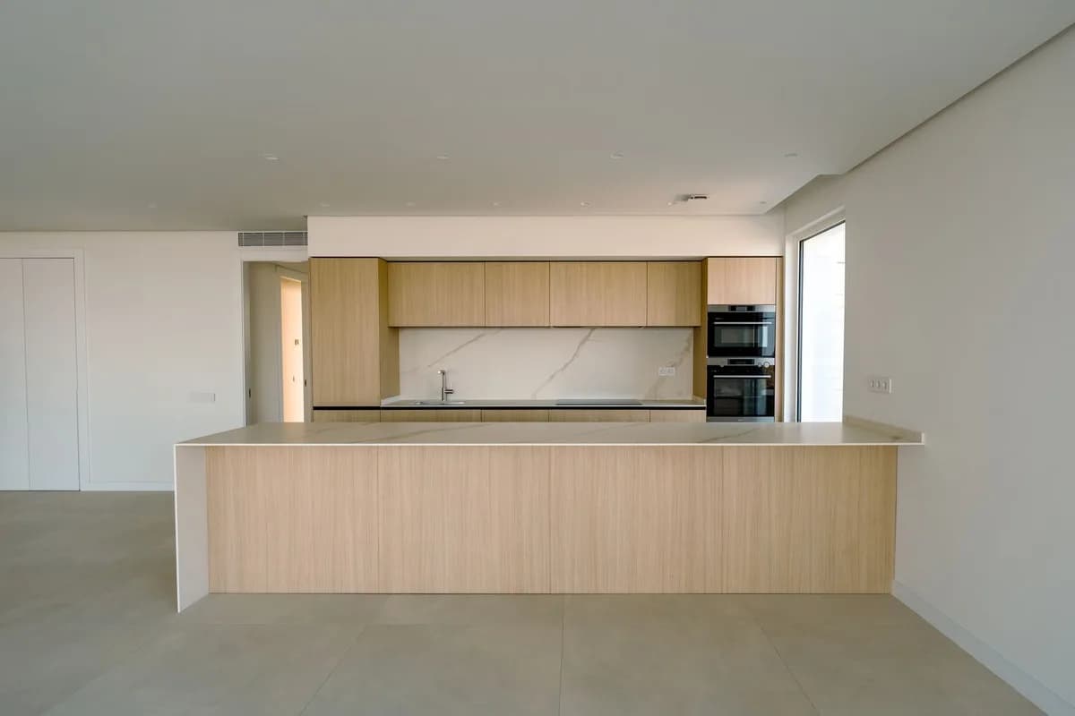 3 Bedroom Ground Floor Apartment for Sale in Ojén, Málaga - Image 2
