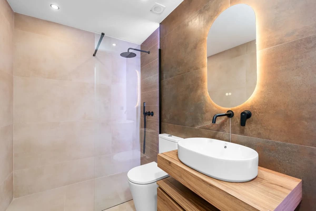3 Bedroom Ground Floor Apartment for Sale in Marbella, Málaga - Image 4