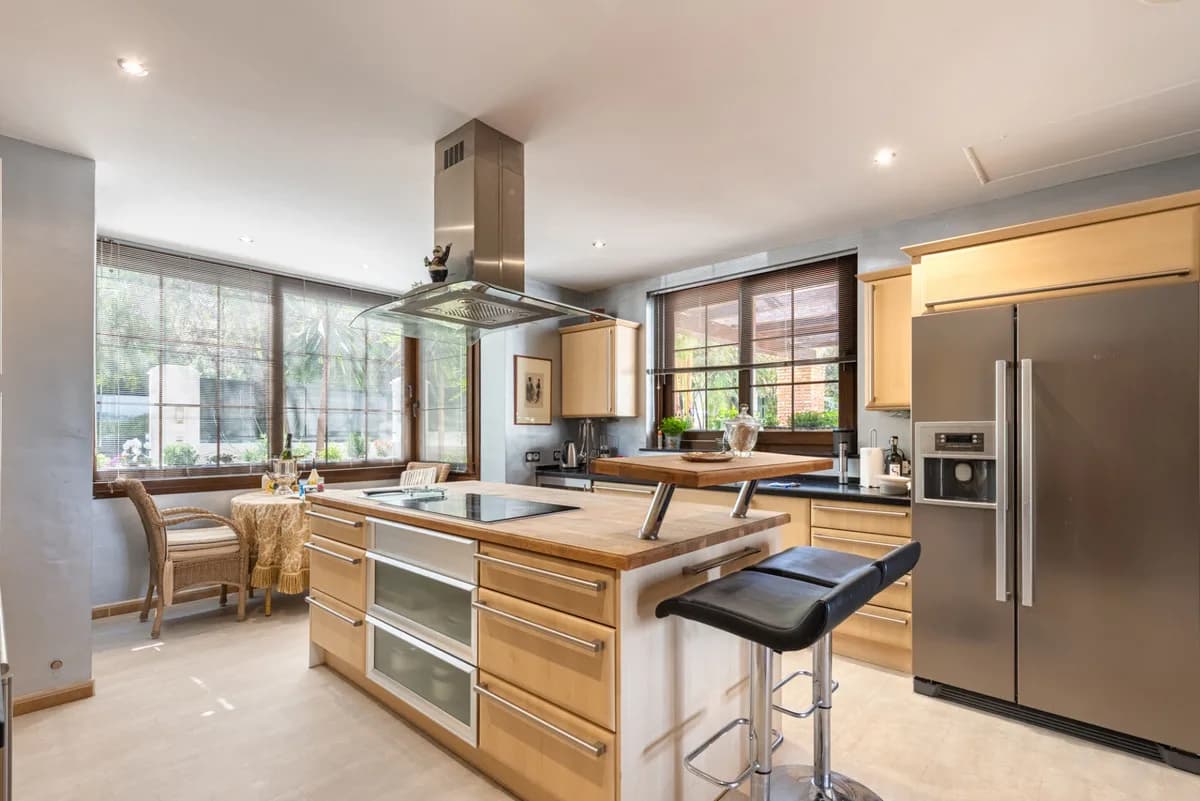 4 Bedroom Detached Villa for Sale in La Cala Golf, Málaga - Image 3