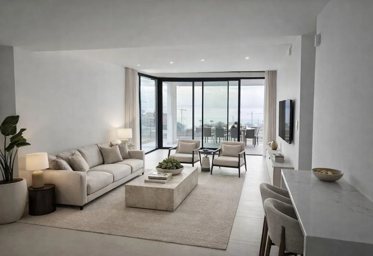 3 Bedroom Middle Floor Apartment for Sale in Fuengirola, Málaga - Image 5