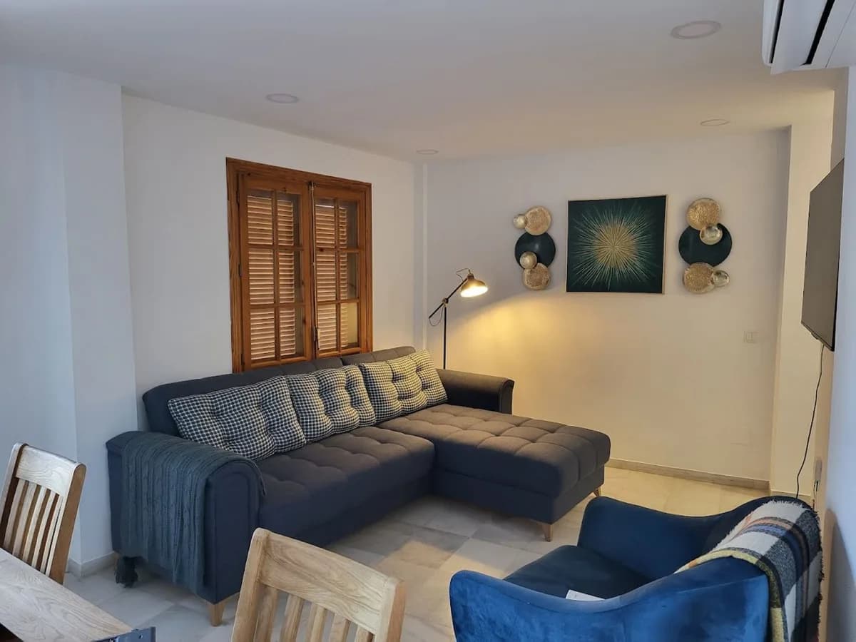 3 Bedroom Duplex for Sale in Benalmadena Pueblo, Málaga - Image 6
