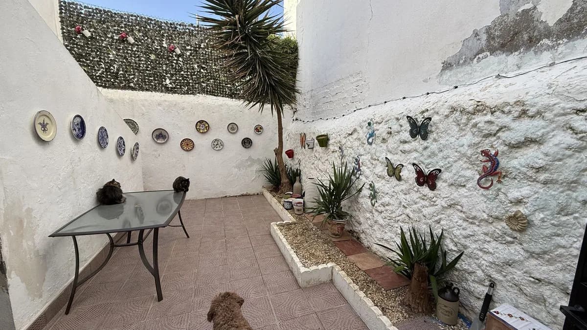 3 Bedroom Townhouse for Sale in Alhaurín el Grande, Málaga - Image 2