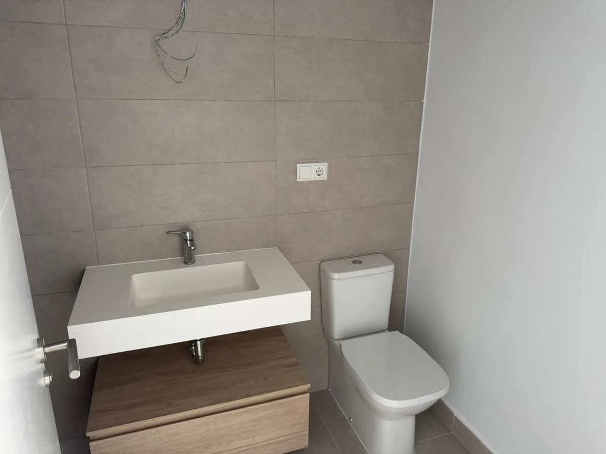2 Bedroom Penthouse for Sale in Estepona, Málaga - Image 3