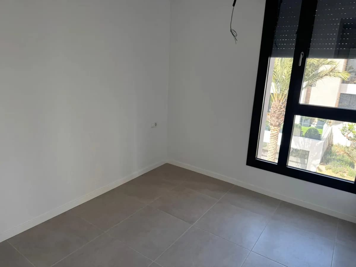 2 Bedroom Penthouse for Sale in Estepona, Málaga - Image 5