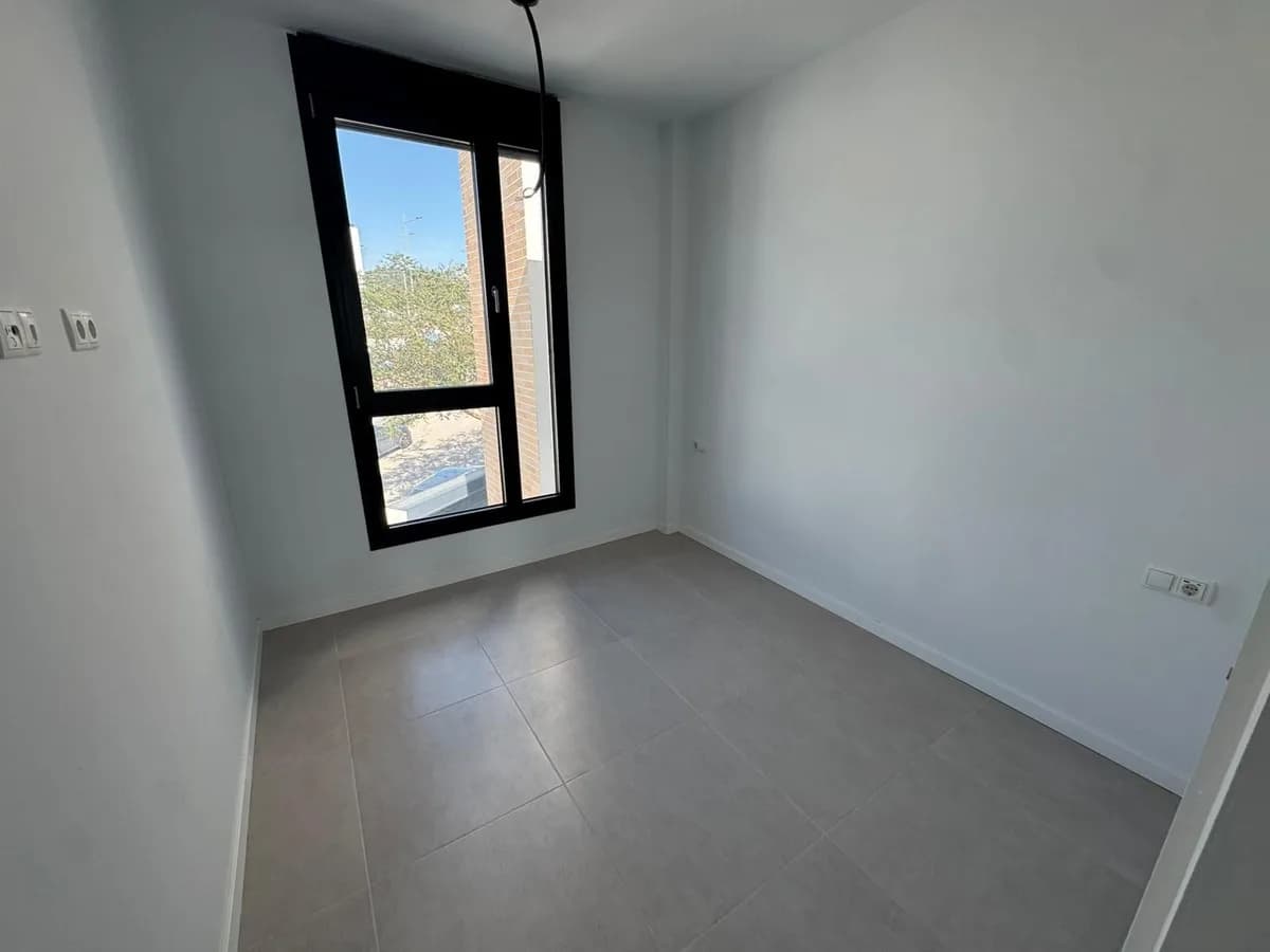 2 Bedroom Penthouse for Sale in Estepona, Málaga - Image 4