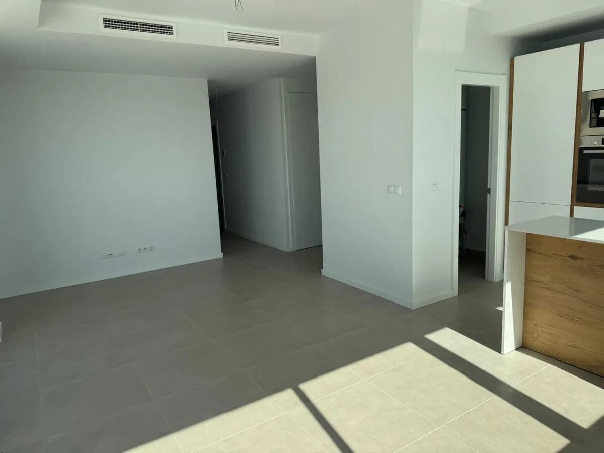 2 Bedroom Penthouse for Sale in Estepona, Málaga - Image 2