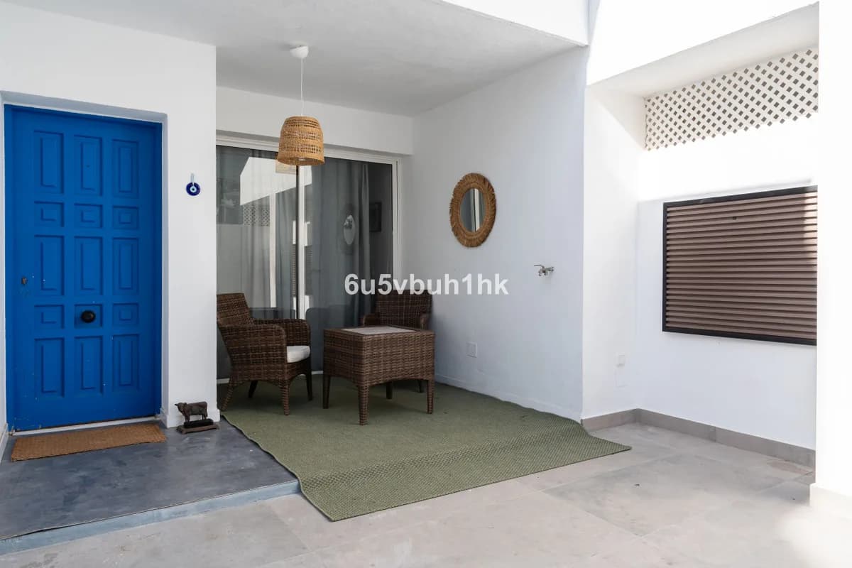 4 Bedroom Townhouse for Sale in Nueva Andalucía, Málaga - Image 7