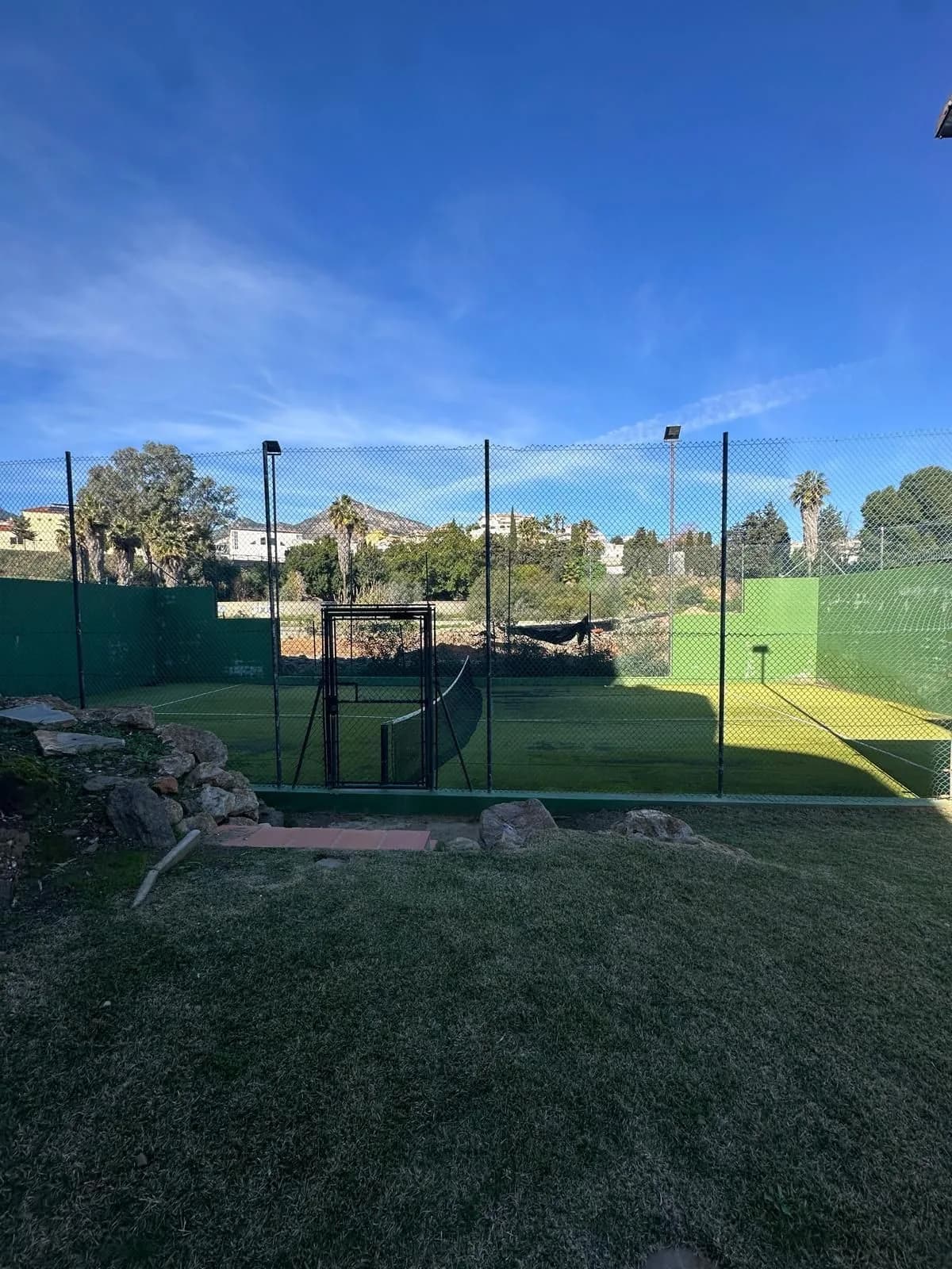2 Bedroom Middle Floor Apartment for Sale in Torrequebrada, Málaga
