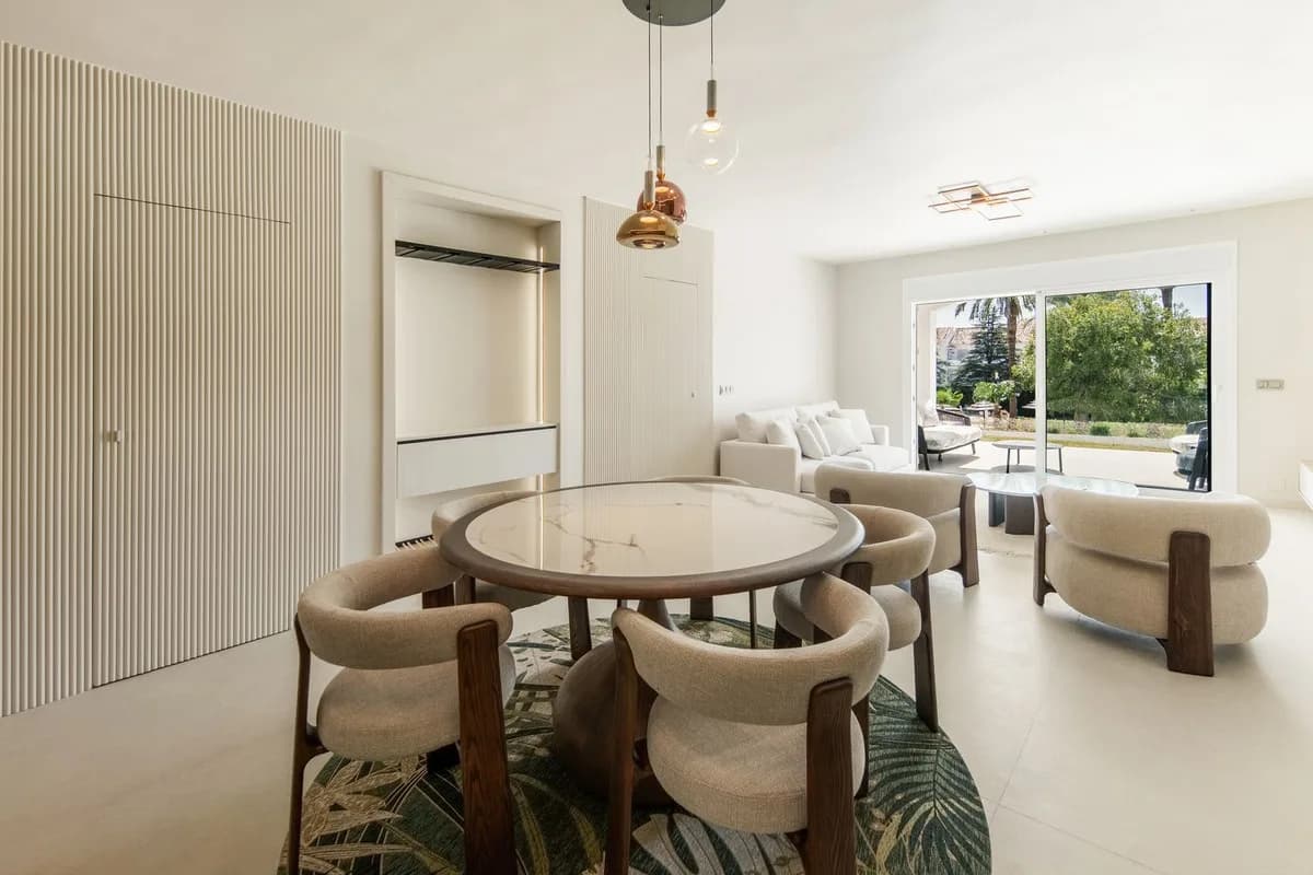 3 Bedroom Ground Floor Apartment for Sale in Nueva Andalucía, Málaga - Image 6