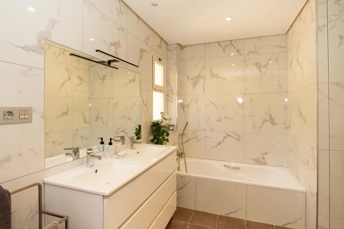 3 Bedroom Penthouse for Sale in La Mairena, Málaga - Image 8