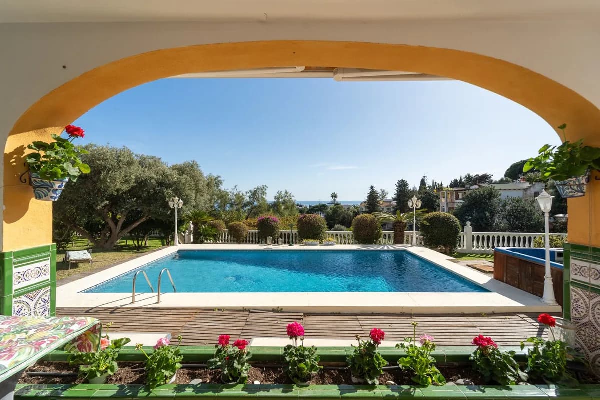 4 Bedroom Detached Villa for Sale in Torremuelle, Málaga - Image 9
