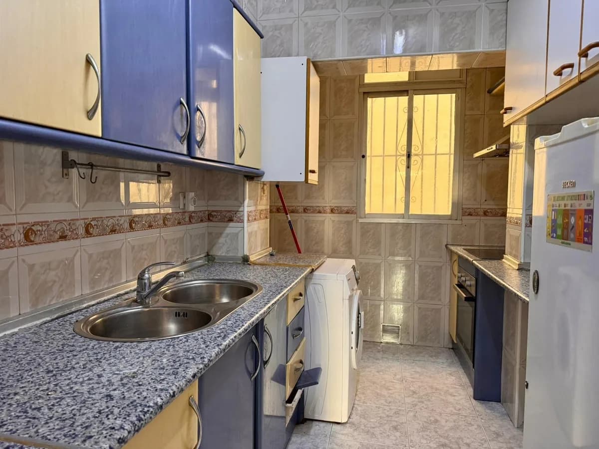 3 Bedroom Ground Floor Apartment for Sale in Torremolinos, Málaga - Image 7