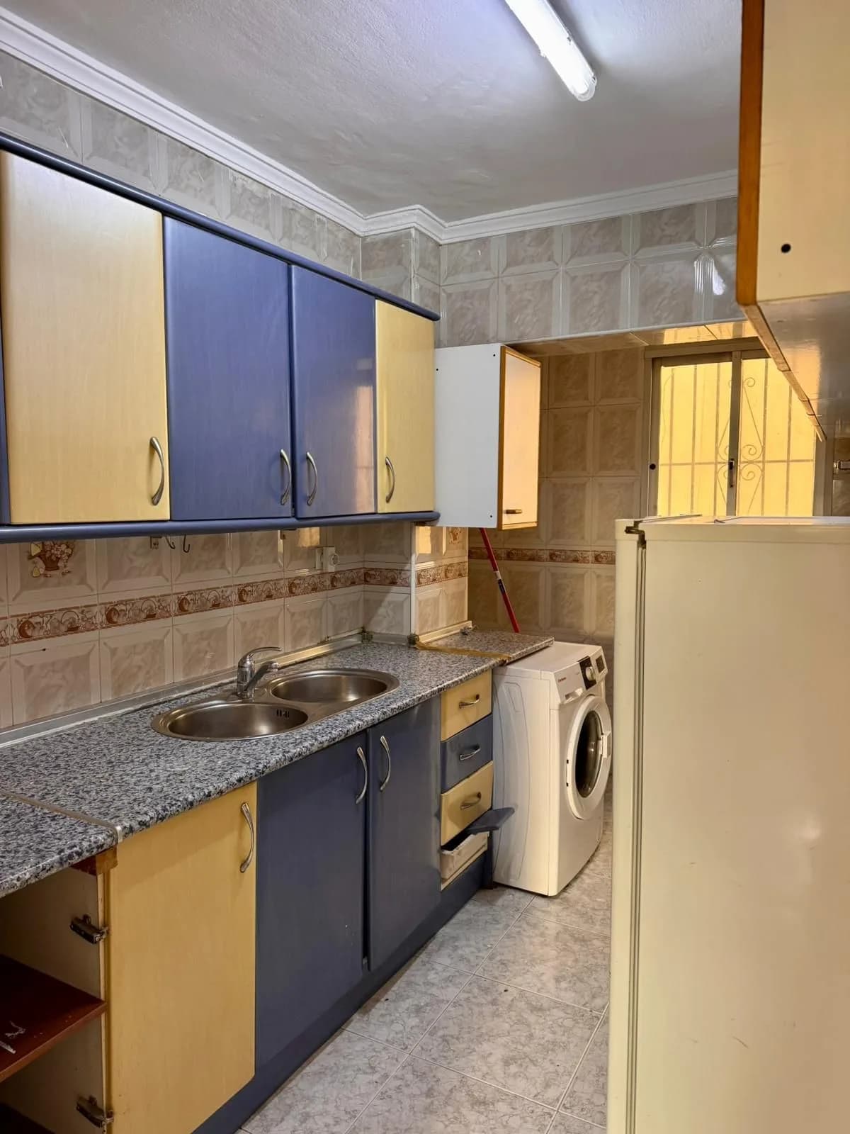 3 Bedroom Ground Floor Apartment for Sale in Torremolinos, Málaga - Image 8