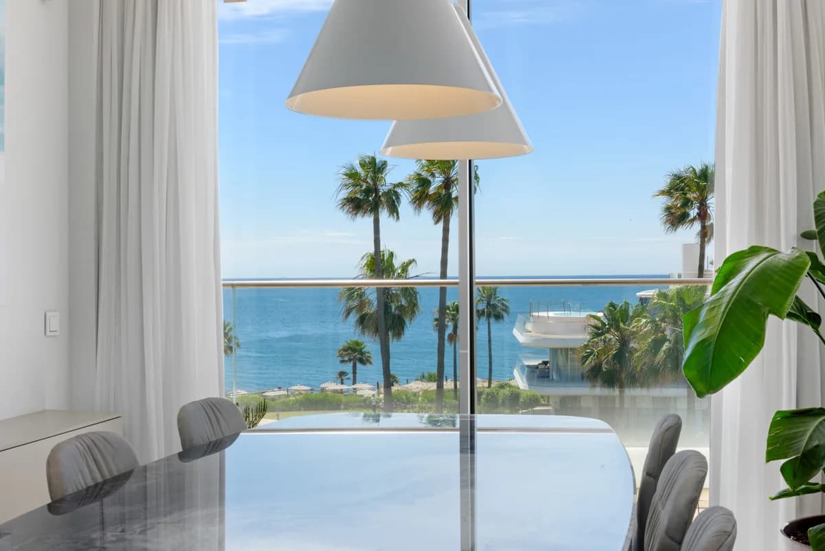 3 Bedroom Penthouse for Sale in Estepona, Málaga - Image 4