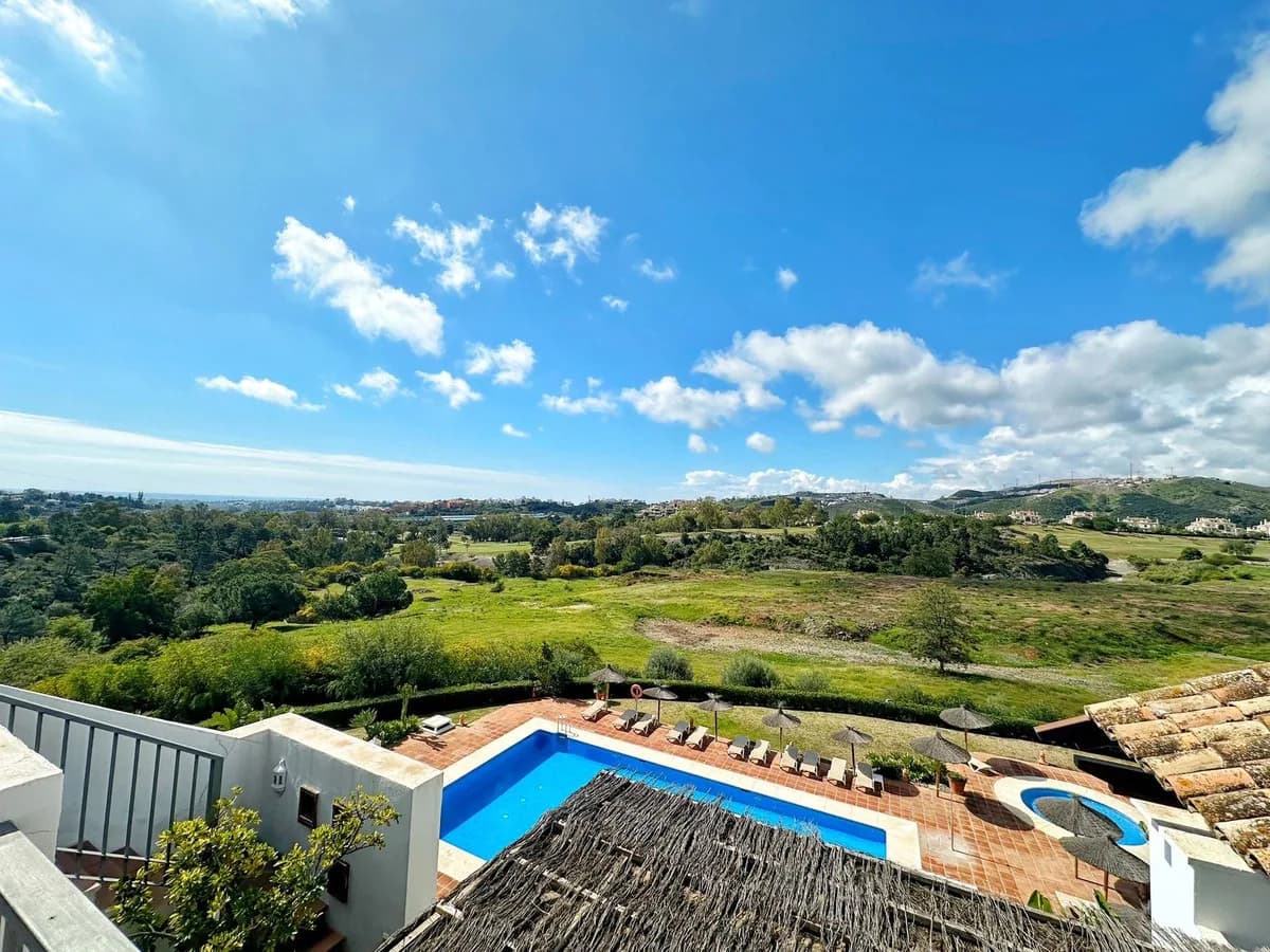3 Bedroom Penthouse Duplex for Sale in Los Arqueros, Málaga - Image 4