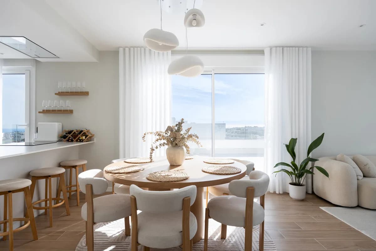 4 Bedroom Penthouse for Sale in La Campana, Málaga - Image 4