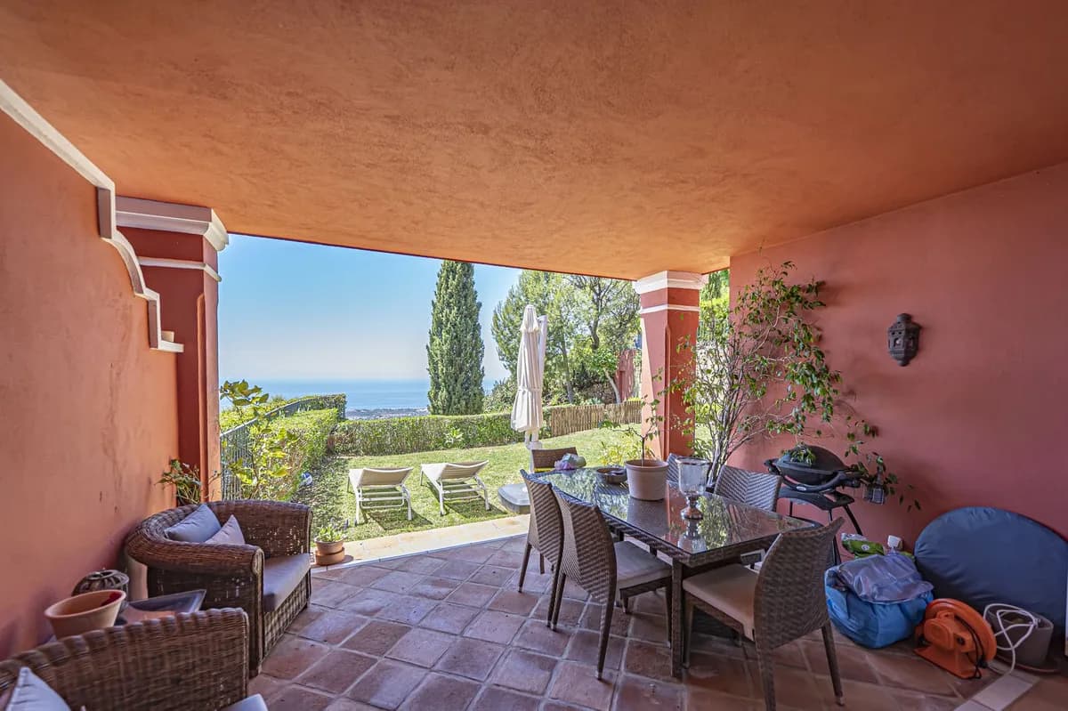 3 Bedroom Ground Floor Apartment for Sale in La Mairena, Málaga - Image 9
