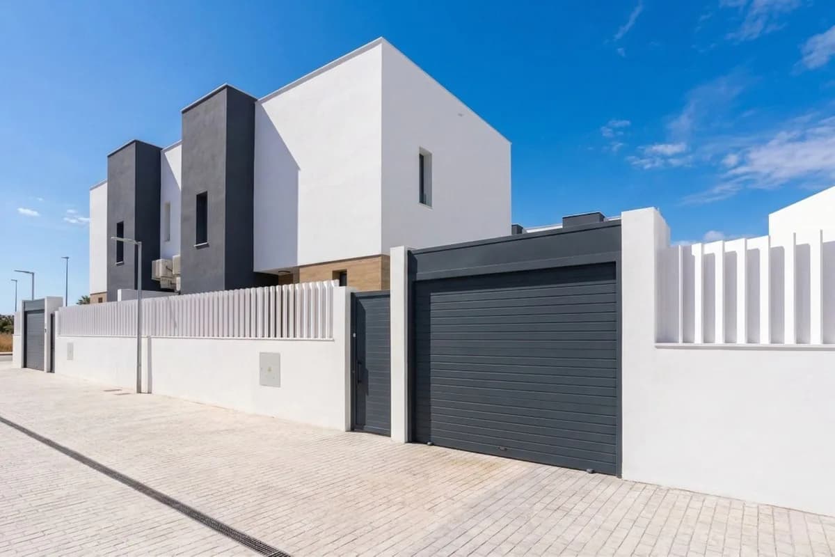 3 Bedroom Semi-Detached House for Sale in Atalaya, Málaga