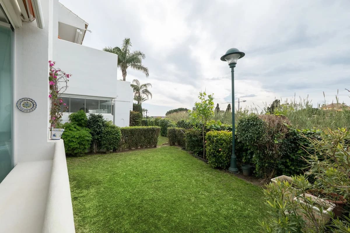 2 Bedroom Ground Floor Apartment for Sale in Los Monteros, Málaga - Image 8
