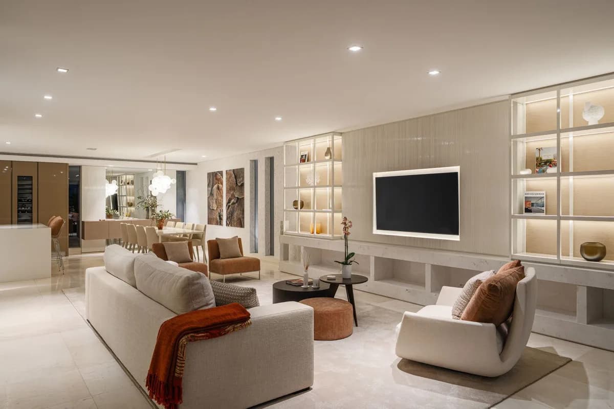4 Bedroom Detached Villa for Sale in Marbella, Málaga - Image 5