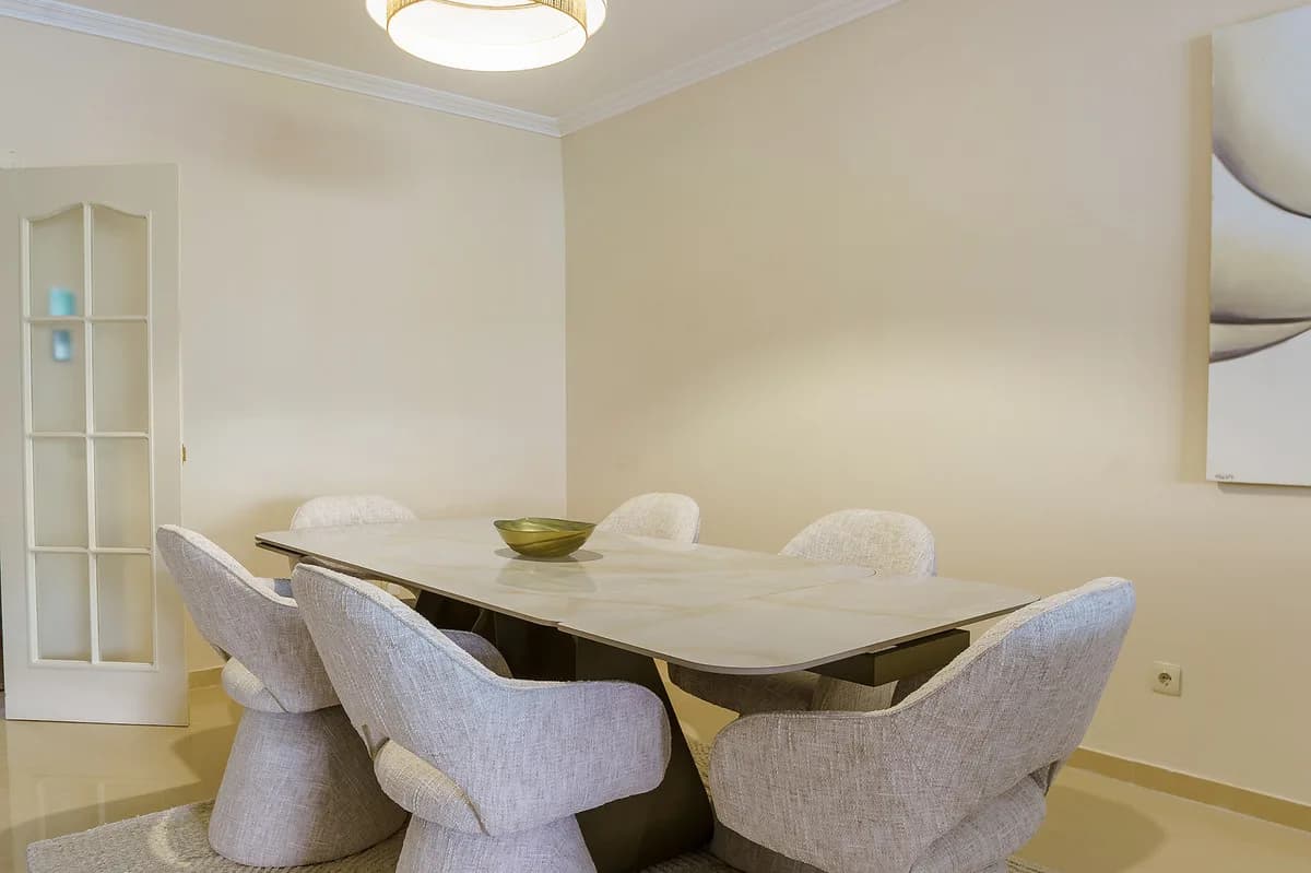 2 Bedroom Ground Floor Apartment for Sale in Puerto Banús, Málaga - Image 6