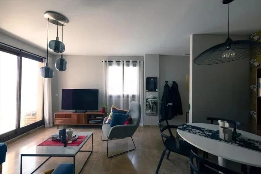 2 Bedroom Middle Floor Apartment for Sale in Torremolinos, Málaga - Image 5