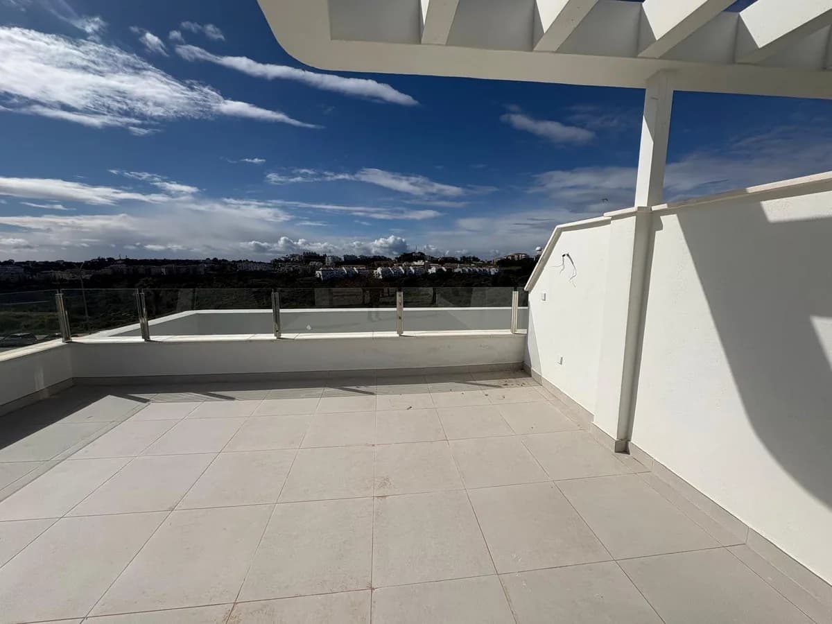 3 Bedroom Middle Floor Apartment for Sale in Campo Mijas, Málaga