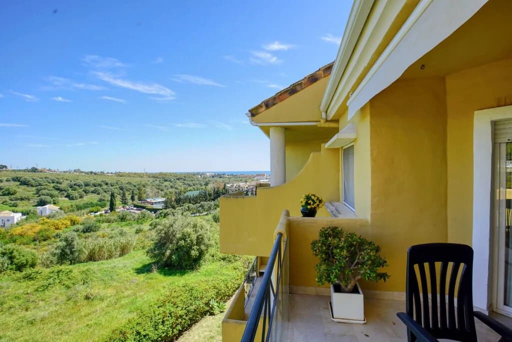 3 Bedroom Penthouse Duplex for Sale in Bel Air, Málaga - Image 9
