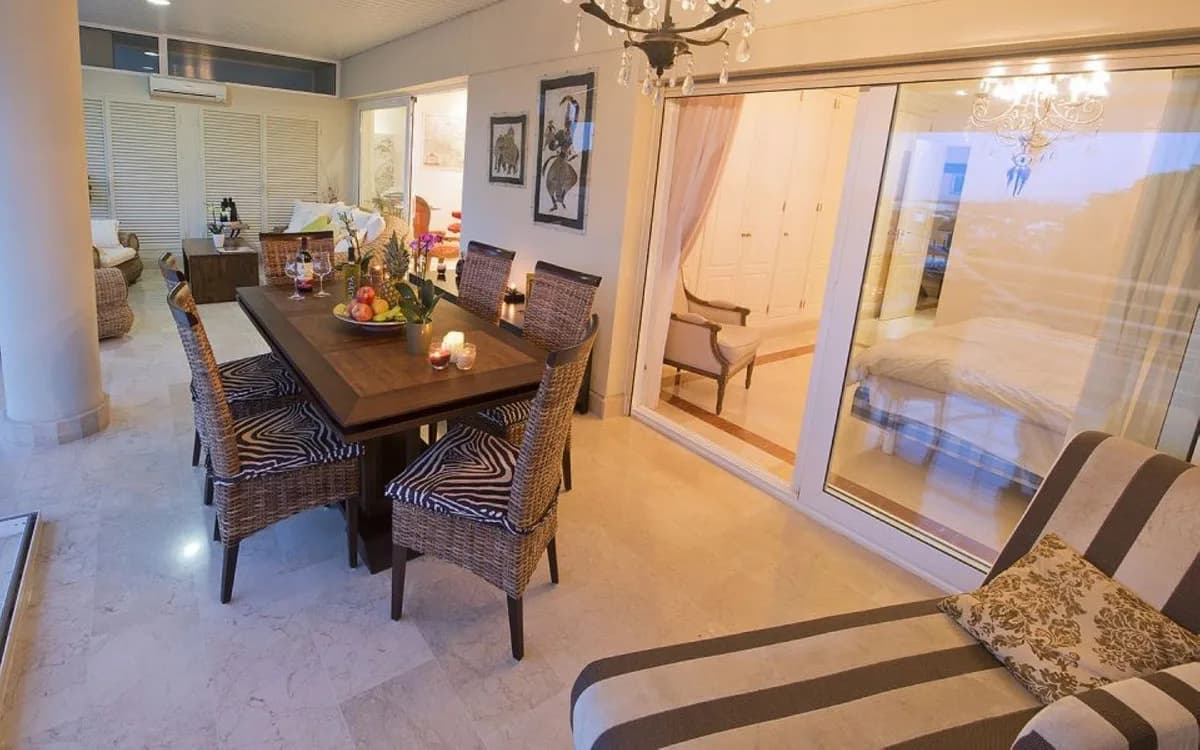 2 Bedroom Ground Floor Apartment for Sale in Nueva Andalucía, Málaga - Image 8