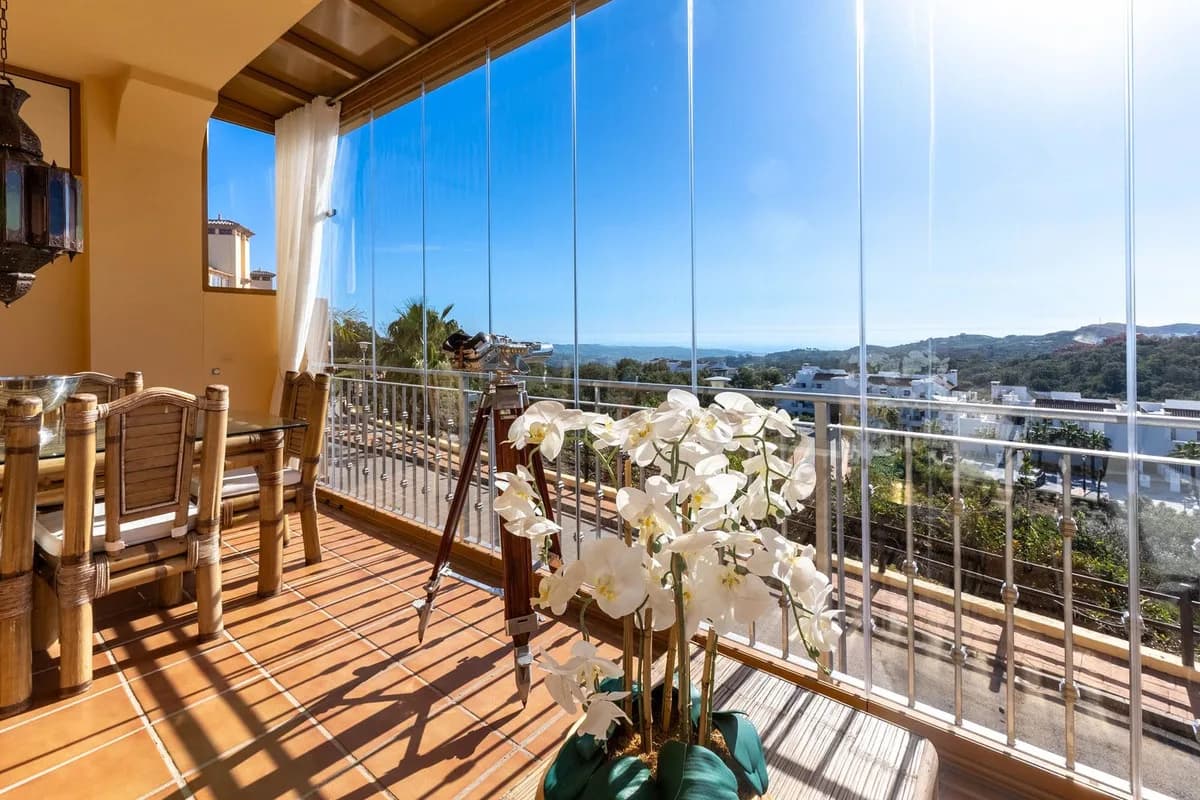 4 Bedroom Duplex for Sale in La Mairena, Málaga - Image 7